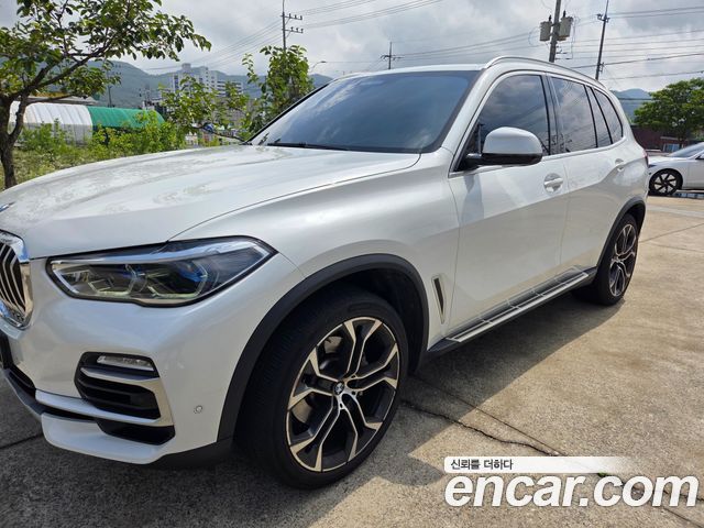 BMW X5 G05 xDrive 40i xLine - фото 2