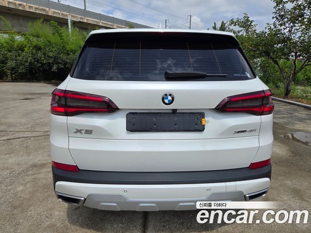 BMW X5 G05 xDrive 40i xLine - фото 3