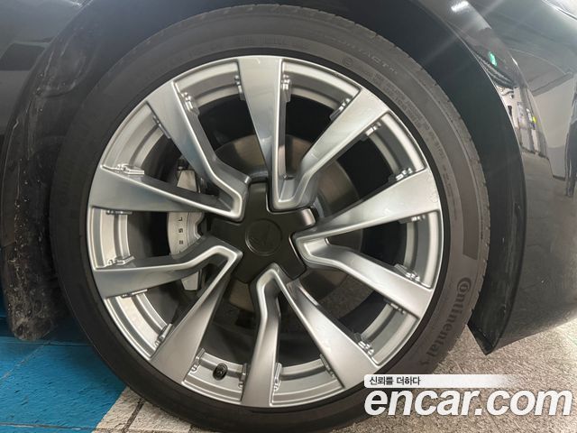 Tesla Model 3 Long Range AWD - фото 4