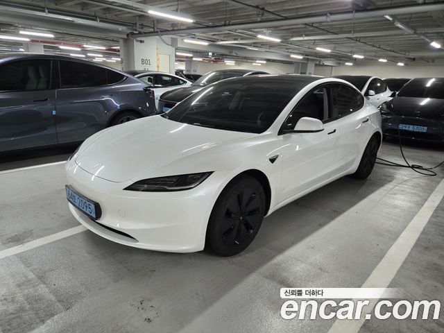 Tesla Model 3 Long Range AWD - фото 0