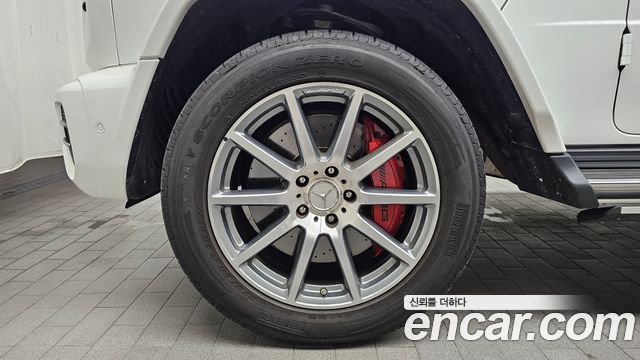 Mercedes-Benz G-Class AMG G63 - фото 3