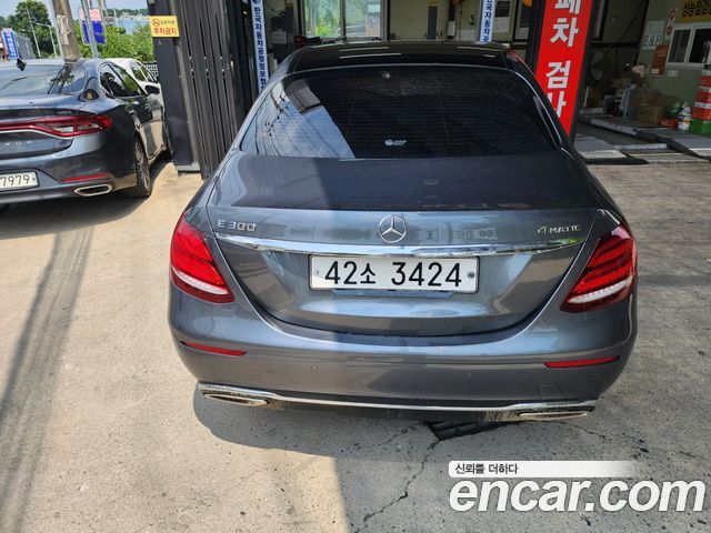 Mercedes-Benz E-Class W213 E300 4MATIC Exclusive - фото 3