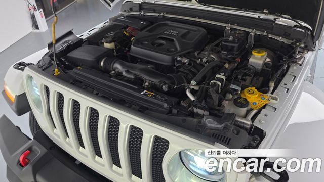 Jeep Wrangler JL 2.0 Overland 4Door - фото 4