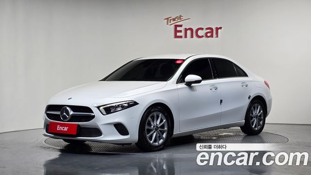 Mercedes-Benz A-Class W177 A220 Sedan - фото 1