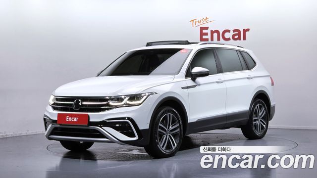 Volkswagen Tiguan 2.0 TSI Prestige - фото 0