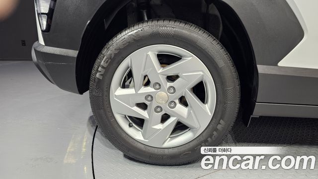 Hyundai Kona SX2 Gasoline 2.0 2WD Modern - фото 4