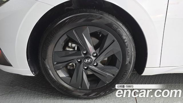 Hyundai Avante CN7, гибрид Modern - фото 3