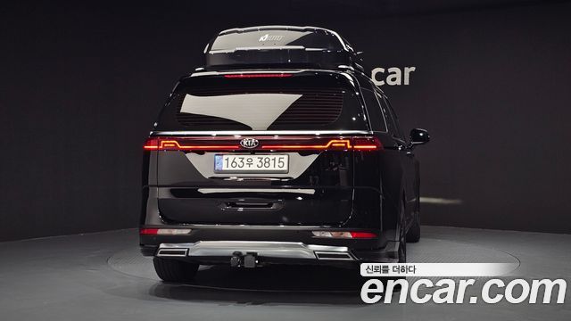 Kia Carnival 4-го поколения Gasoline 7-Seater Signature - фото 3