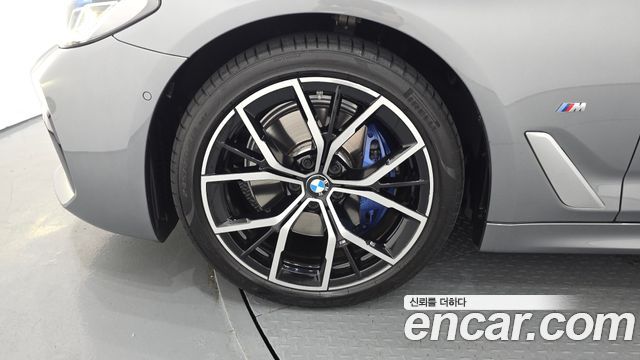 BMW 5-Series G30 530i M Sport Package - фото 4