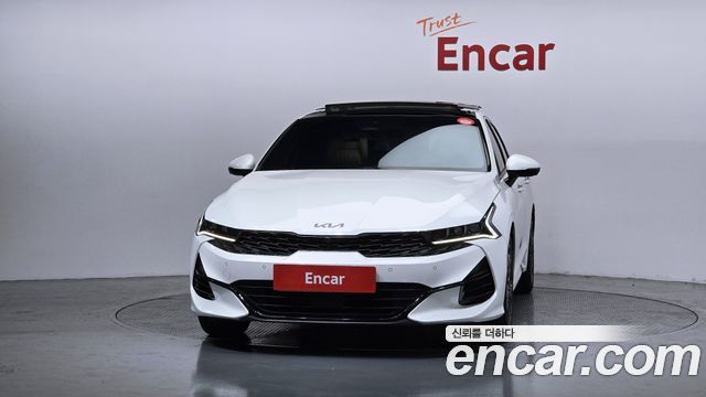Kia K5 3-го поколения 2.0 Signature - фото 2