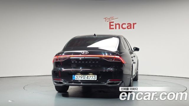 Hyundai Grandeur Новый IG 3.0 LPi Rent Car Premium - фото 3