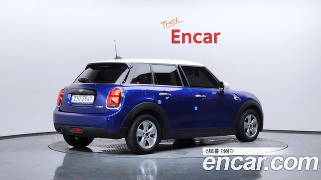 Mini Cooper 5Door Standard 3rd - фото 1