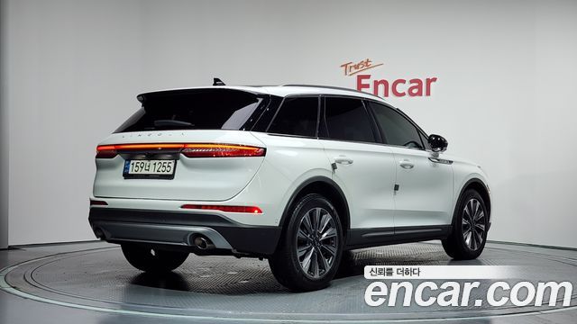 Lincoln Corsair 2.0 Reserve AWD - фото 1