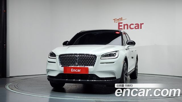 Lincoln Corsair 2.0 Reserve AWD - фото 2