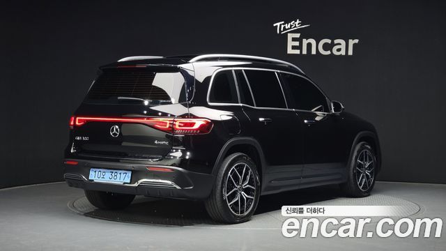 Mercedes-Benz EQB X243 EQB300 4MATIC AMG Line - фото 1