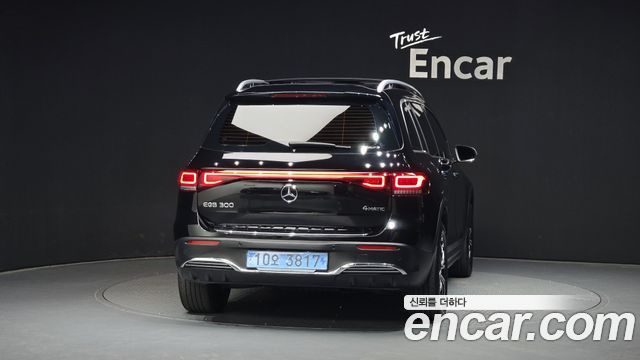 Mercedes-Benz EQB X243 EQB300 4MATIC AMG Line - фото 3