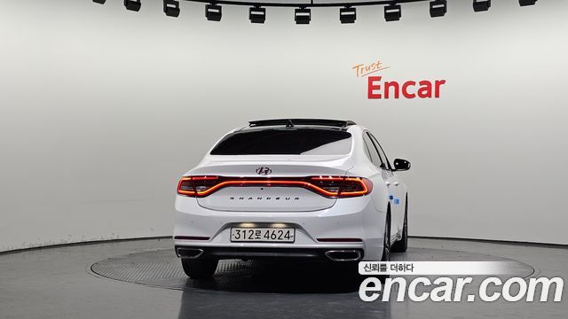 Hyundai Grandeur IG 3.0 LPi Modern (Rental Car) - фото 3
