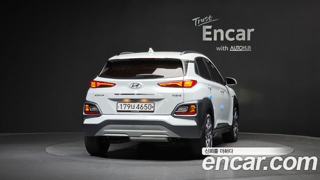 Hyundai Kona гибрид Premium Special - фото 3