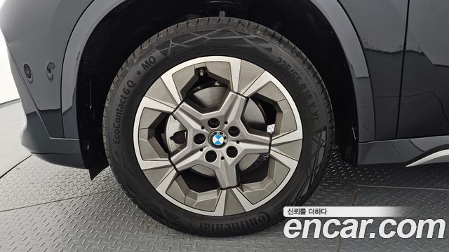 BMW X1 U11 xDrive 20i xLine - фото 4