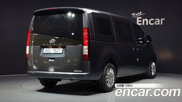 Hyundai Staria Cargo 3-Seater Modern - фото 1