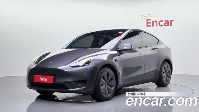 Tesla Model Y RWD - фото 0