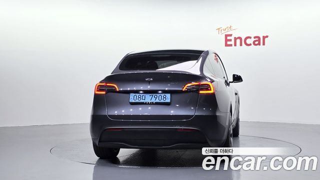 Tesla Model Y RWD - фото 3
