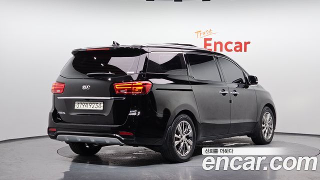 Kia Carnival Новый 9-Seater Noblesse Special - фото 1
