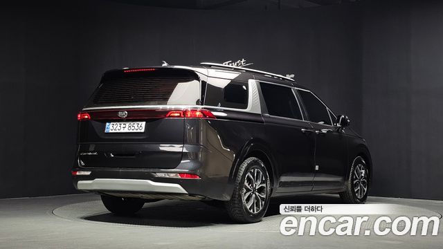 Kia Carnival 4-го поколения 9-Seater Prestige - фото 1