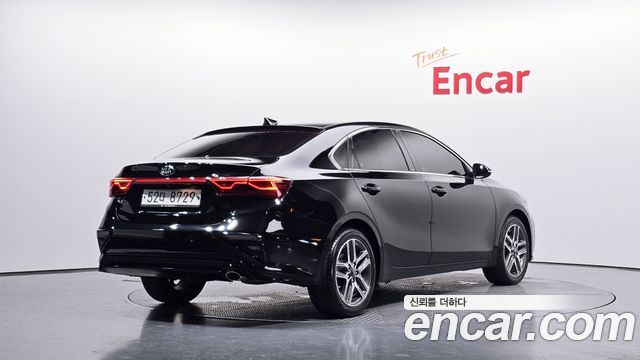 Kia K3 Совершенно новый Luxury - фото 1