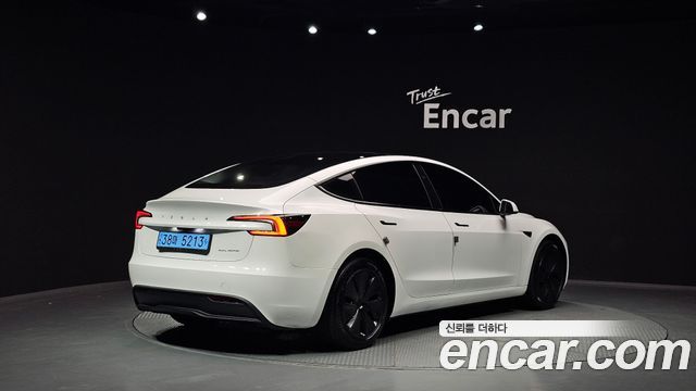 Tesla Model 3 Long Range AWD - фото 1