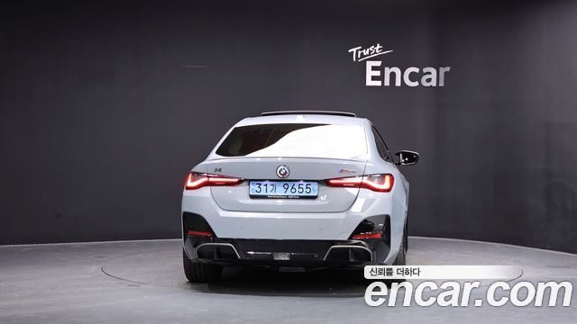BMW i4 M50 - фото 2