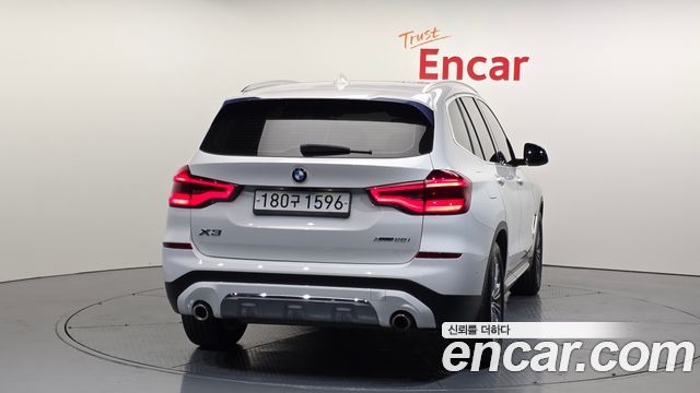 BMW X3 G01 xDrive 20i Luxury - фото 3