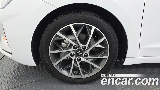 Hyundai Avante Новый AD 1.6 Style - фото 4