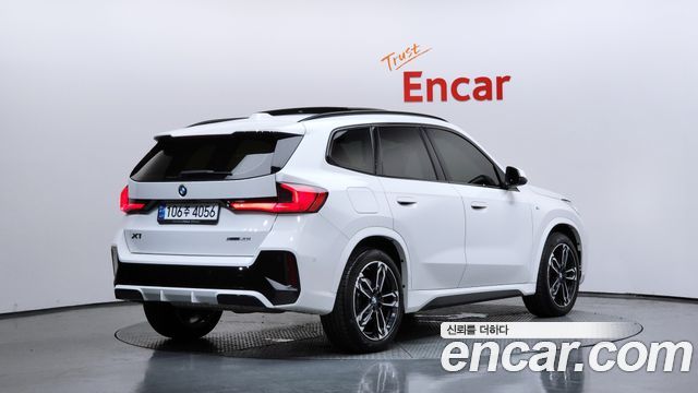 BMW X1 U11 xDrive 20i M Sport - фото 1