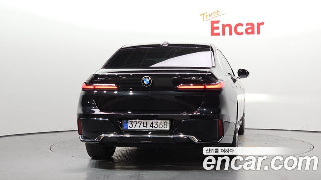 BMW 7-Series G70 740d xDrive M Sport - фото 3