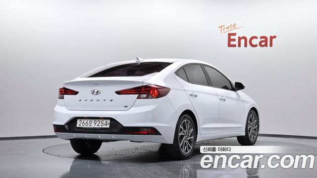 Hyundai Avante Новый AD 1.6 Style - фото 0