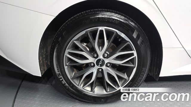 Kia K5 3-го поколения 2.0 LPI(Renter car) Trandy - фото 4