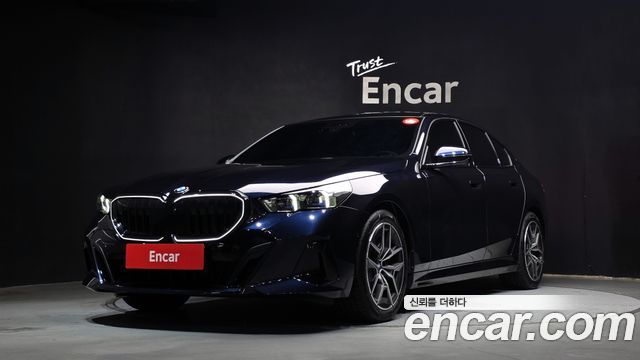 BMW 5-Series G60 520i M Sport - фото 0