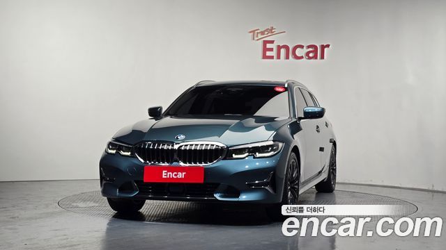 BMW 3-Series G20 320i Touring Luxury - фото 2