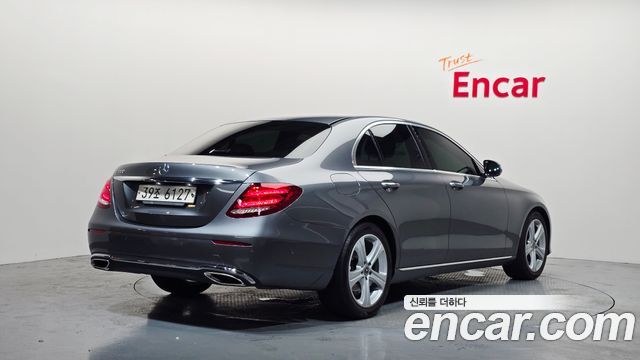 Mercedes-Benz E-Class W213 E200 Avantgarde - фото 1