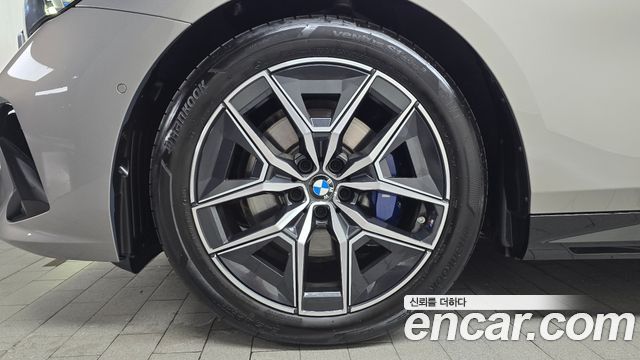 BMW 5-Series G60 520i M Sport - фото 3