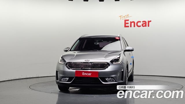 Kia Niro Noblesse - фото 2