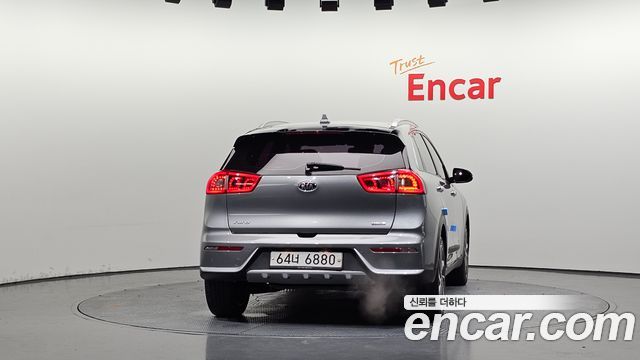 Kia Niro Noblesse - фото 3