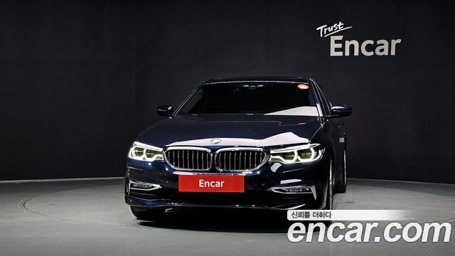 BMW 5-Series G30 520d Luxury Special Edition - фото 2