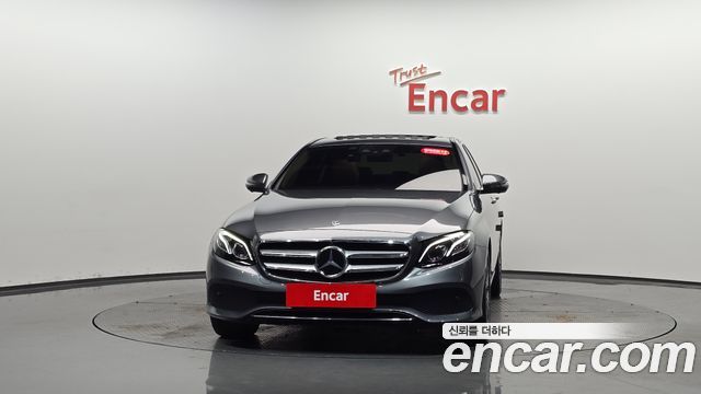 Mercedes-Benz E-Class W213 E300 Avantgarde - фото 2