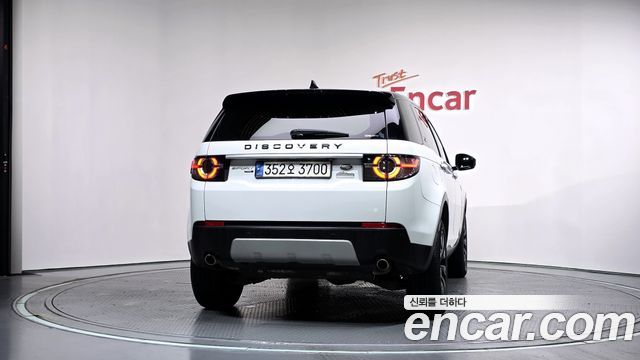 Land Rover Discovery Sport Sports 2.0 TD4 HSE Luxury - фото 3