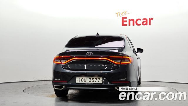 Hyundai Grandeur IG, гибрид Exclusive - фото 3