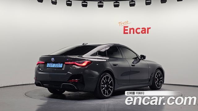 BMW i4 M50 - фото 1