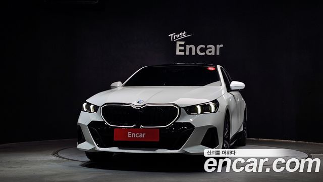 BMW 5-Series G60 530i xDrive M Sport Pro Special Edition - фото 2