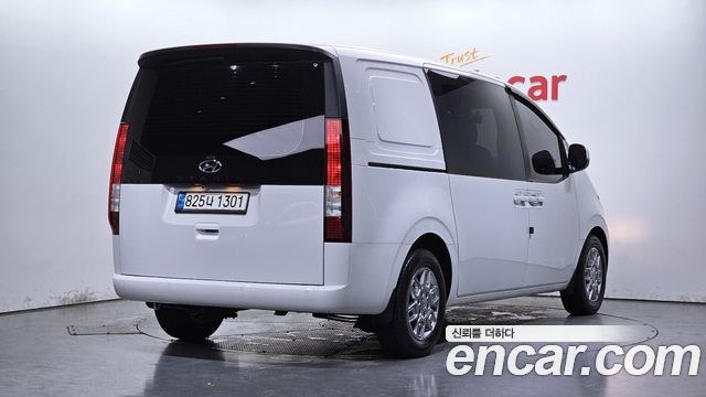Hyundai Staria Cargo 5-Seater Modern - фото 1